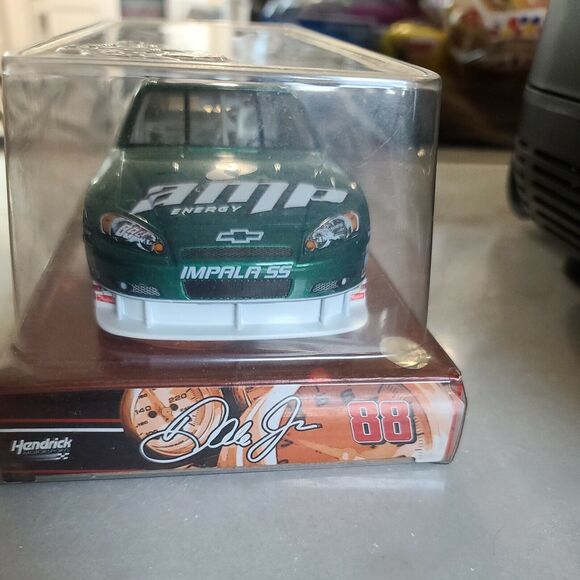 Dale Earnhardt Jr #88 2008 Winner's Circle NASCAR AMP Energy - Picture 3 of 6